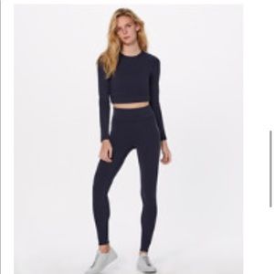 Lululemon Pike to Plank Longsleeve in Everlux